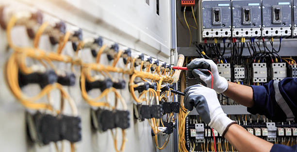 Professional Electrician technician working in Bear Creek Ranch, TX